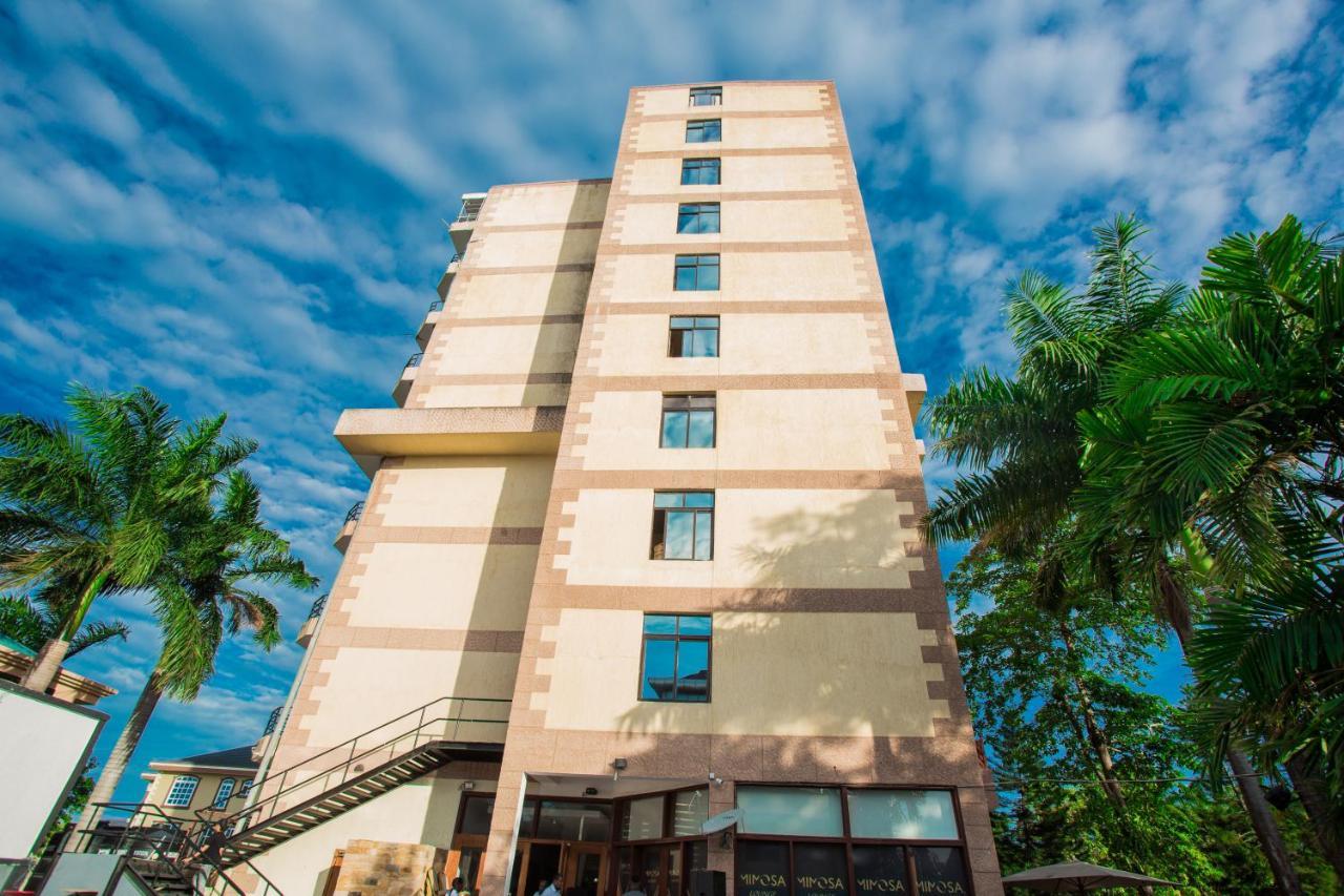 Regency Park Hotel Daressalam Exterior foto